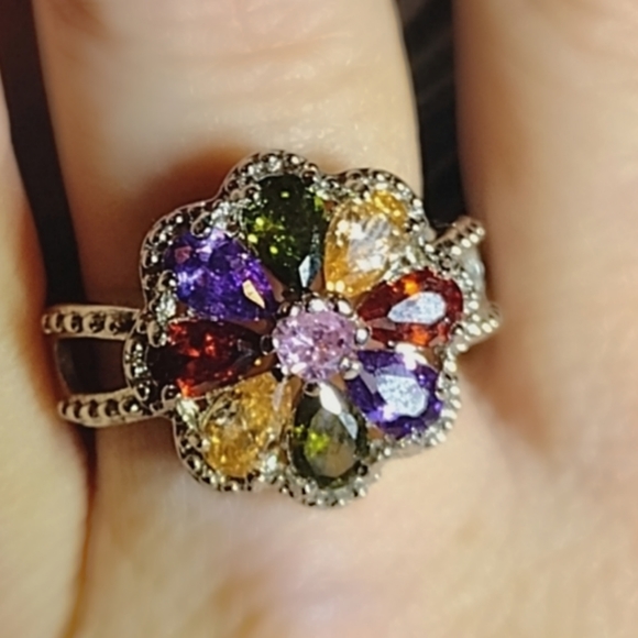 FLOWER MULTI-COLORED GEM RING - Picture 6 of 11